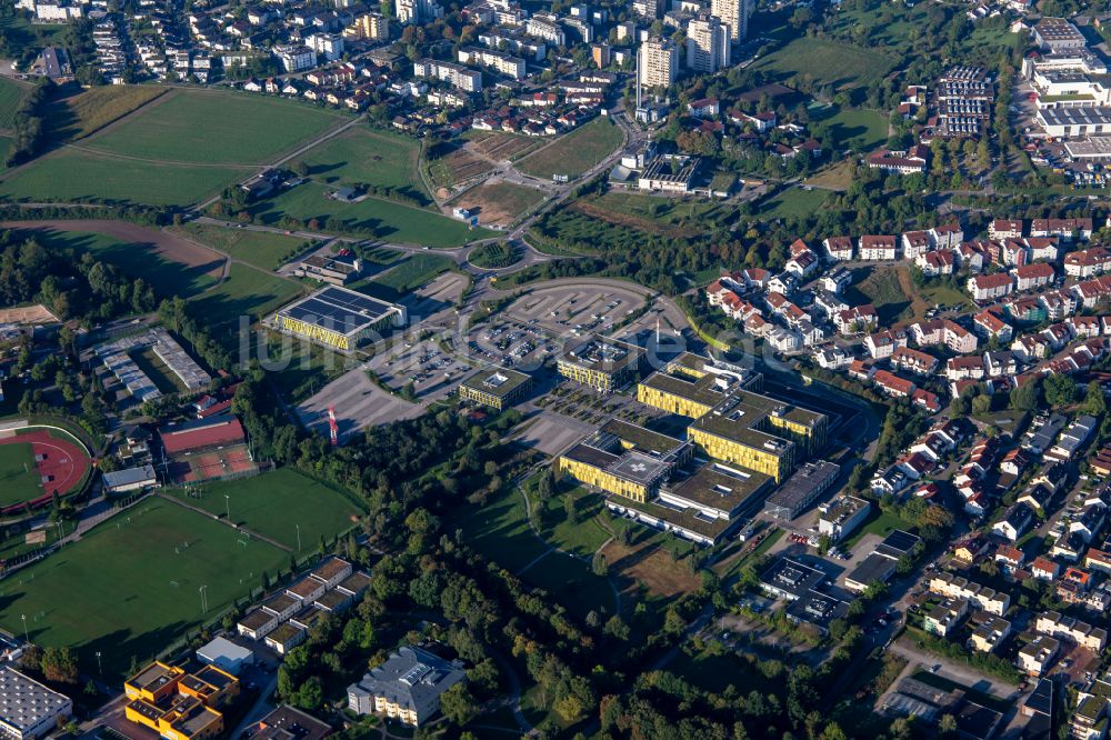 Luftbild Winnenden - Klinikgelände des Krankenhauses Rems-Murr-Kliniken und AWO Kinderhaus Zipfelbach in Winnenden im Bundesland Baden-Württemberg, Deutschland