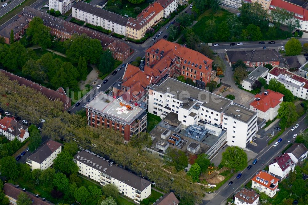 Kassel aus der Vogelperspektive: Klinikgelände des Krankenhauses Rotes Kreuz Krankenhaus in Kassel im Bundesland Hessen, Deutschland