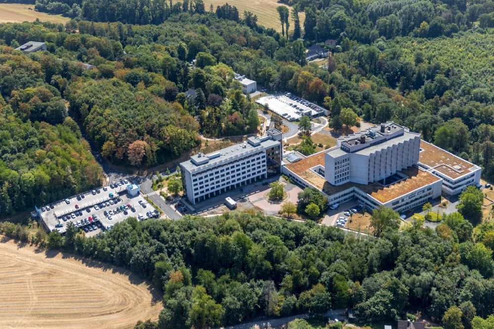 Luftbild Essen - Klinikgelände des Krankenhauses Ruhrlandklinik am Tüschener Weg im Ortsteil Werden in Essen im Bundesland Nordrhein-Westfalen, Deutschland