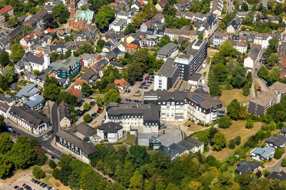 Luftbild Werden - Klinikgelände des Krankenhauses Sankt Josef Essen-Werden in Werden im Bundesland Nordrhein-Westfalen, Deutschland