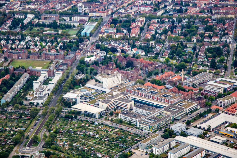 Luftbild Karlsruhe - Klinikgelände des Krankenhauses Städtisches Klinikum Karlsruhe Kindernotaufnahme in Karlsruhe im Bundesland Baden-Württemberg, Deutschland