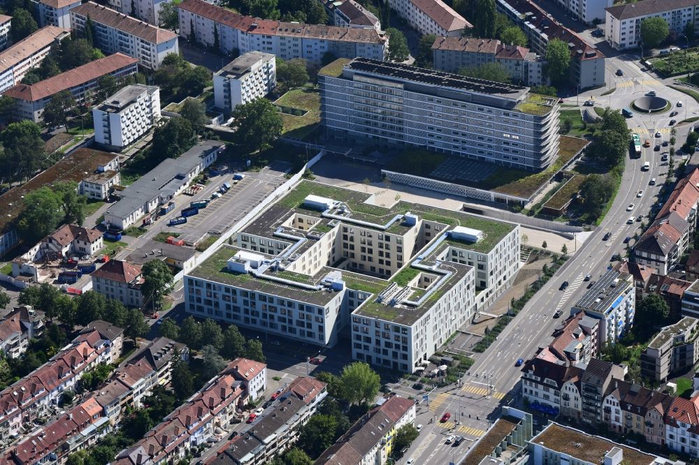 Basel aus der Vogelperspektive: Klinikgelände des Krankenhauses Universitäre Altersmadizin Felix Platter in Basel, Schweiz