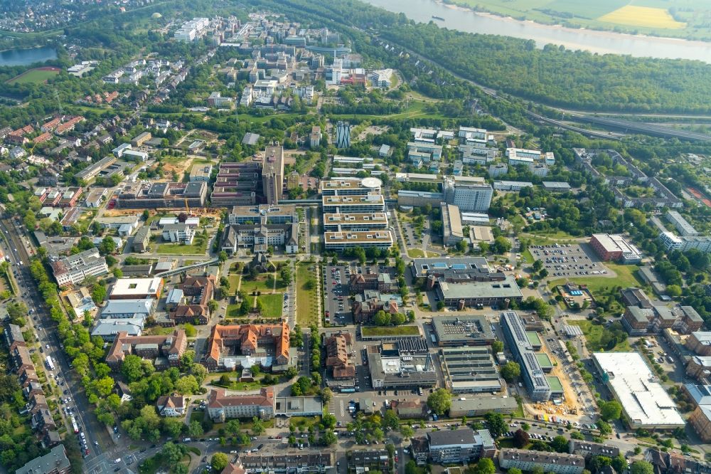 Luftaufnahme Düsseldorf - Klinikgelände des Krankenhauses Universitätsklinikum Düsseldorf in Düsseldorf im Bundesland Nordrhein-Westfalen, Deutschland