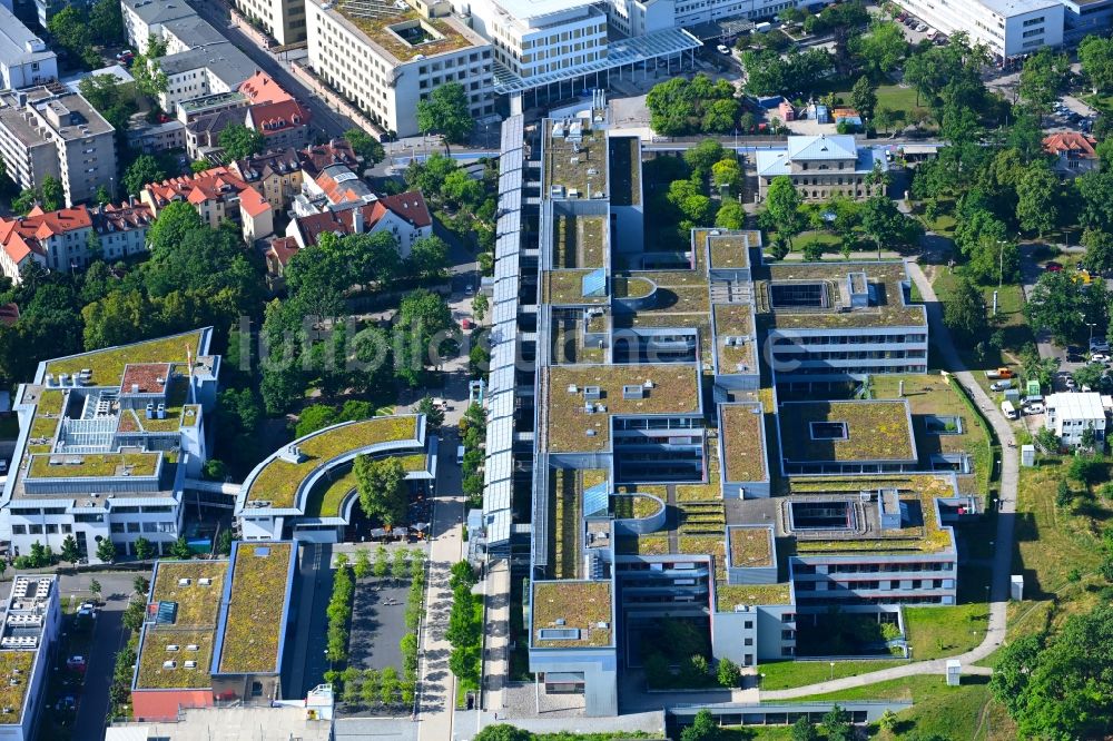 Erlangen aus der Vogelperspektive: Klinikgelände des Krankenhauses Universitätsklinikum Erlangen in Erlangen im Bundesland Bayern, Deutschland