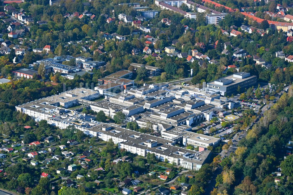 Luftbild Berlin - Klinikgelände des Krankenhauses Vivantes Humboldt-Klinikum Am Nordgraben in Berlin, Deutschland