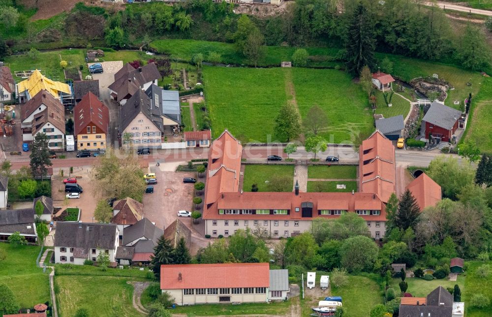 Luftbild Ettenheim - Klinikgelände des Rehabilitationszentrums der Rehaklinik aczepta Haus Sankt Landelin in Ettenheim im Bundesland Baden-Württemberg, Deutschland