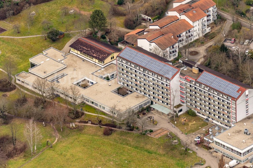 Luftaufnahme Durbach - Klinikgelände des Rehabilitationszentrums der Rehaklinik MEDICLIN Staufenburg Klinik in Durbach im Bundesland Baden-Württemberg, Deutschland