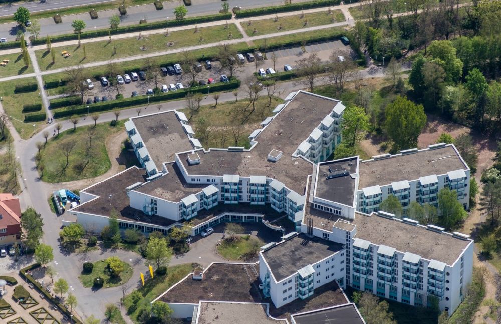 Schönebeck (Elbe) von oben - Klinikgelände des Rehabilitationszentrums der Rehaklinik in Schönebeck (Elbe) im Bundesland Sachsen-Anhalt, Deutschland