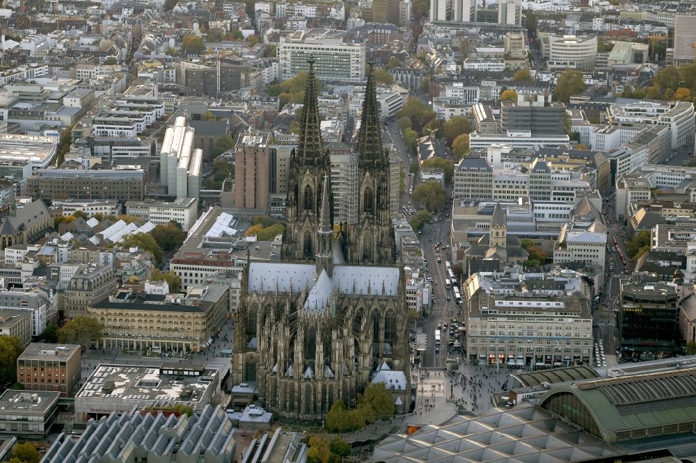 Luftbild Köln - Kölner Dom in Köln im Bundesland Nordrhein-Westfalen