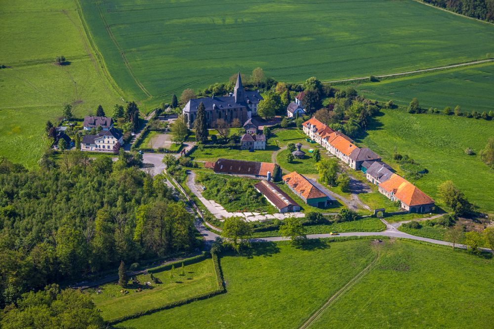Oelinghausen aus der Vogelperspektive: Kloster Oelinghausen in Oelinghausen im Bundesland Nordrhein-Westfalen, Deutschland
