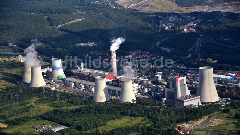 Luftaufnahme Bogatynia - Reichenau - Kohle- Kraftwerksanlagen des in Bogatynia - Reichenau in Woiwodschaft Niederschlesien, Polen