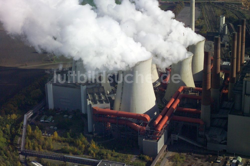 Bergheim aus der Vogelperspektive: Kohle- Kraftwerksanlagen des RWE Power AG Kraftwerk Niederaußem in Bergheim im Bundesland Nordrhein-Westfalen, Deutschland