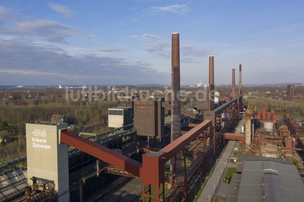 Essen aus der Vogelperspektive: Kokerei Zeche Zollverein in Essen im Ruhrgebiet im Bundesland Nordrhein-Westfalen