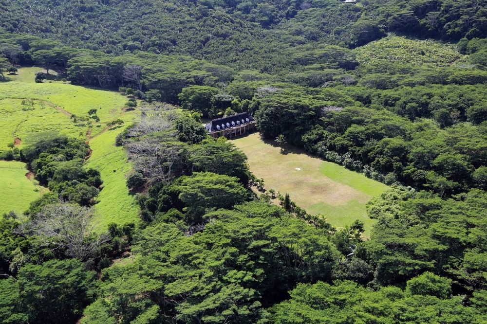Luftbild Chamarel - Kolonialvilla in der Feld- und Wald- Landschaft bei Chamarel im Bezirk Black River, Mauritius