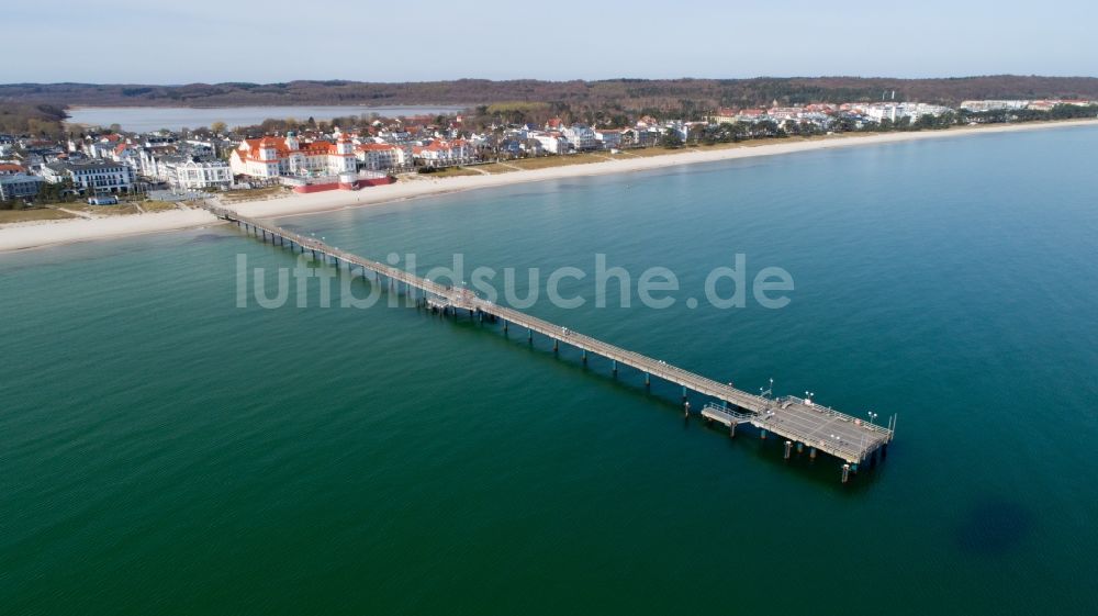 Binz aus der Vogelperspektive: Konstruktion der Seebrücke über die Ostsee in Binz im Bundesland Mecklenburg-Vorpommern, Deutschland