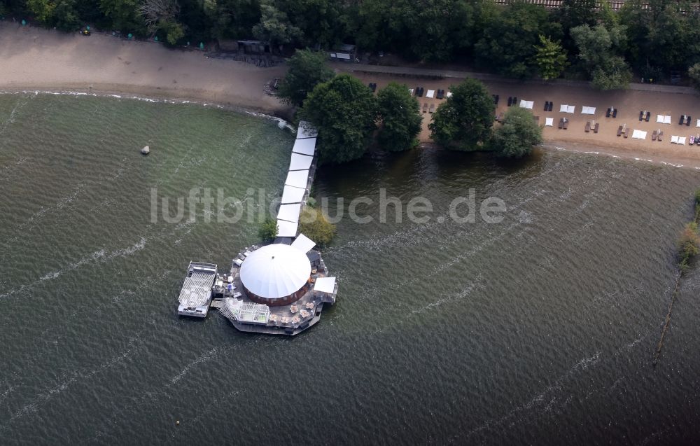 Caputh von oben - Konstruktion der Seebrücke Al Faro über die Havel in Caputh im Bundesland Brandenburg, Deutschland