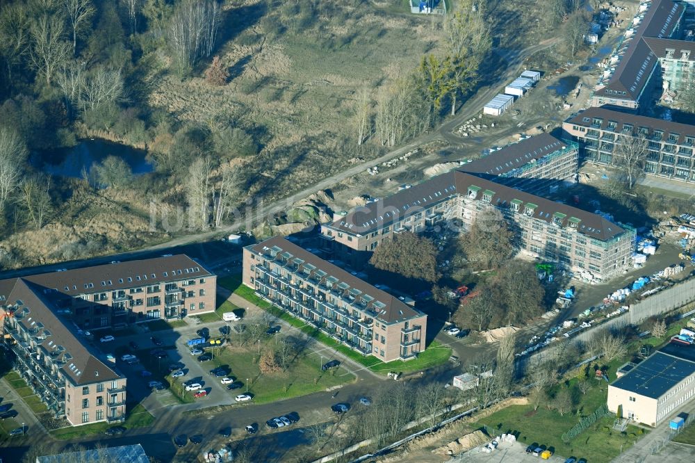 Luftaufnahme Bernau - Konversions- Baustelle Gebäudekomplex am ehemaligen Militär- Heeresbekleidungsamt in Bernau im Bundesland Brandenburg, Deutschland