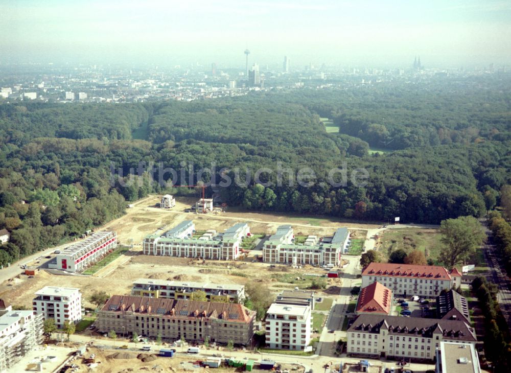 Luftaufnahme Köln - Konversions- Baustelle Gebäudekomplex der ehemaligen Militär- Kaserne in Köln im Bundesland Nordrhein-Westfalen, Deutschland