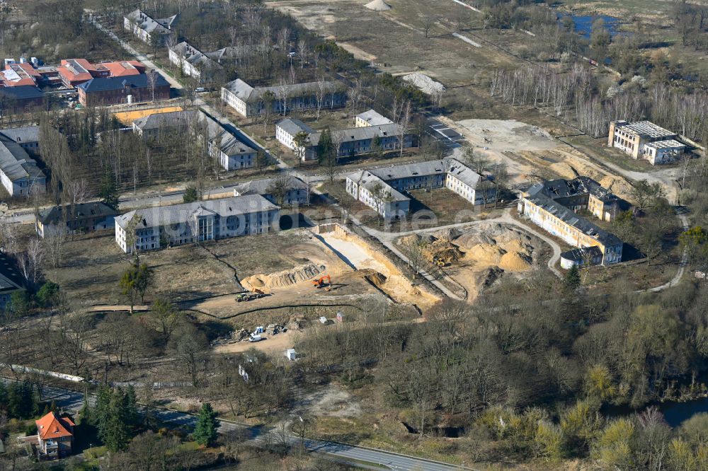Luftbild Potsdam - Konversions- Baustelle Gebäudekomplex der ehemaligen Militär- Kaserne in Potsdam im Bundesland Brandenburg, Deutschland