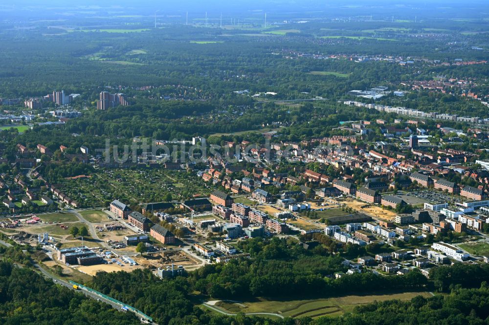 Luftbild Lüneburg - Konversions- Baustelle Gebäudekomplex der ehemaligen Militär- Kaserne Schlieffen-Kaserne in Lüneburg im Bundesland Niedersachsen, Deutschland