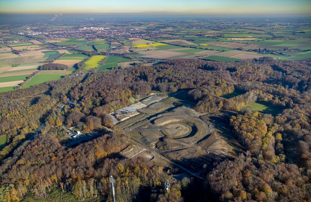 Werl von oben - Konversions- Flächen auf dem renaturierten Gelände des ehemaligen Truppenübungsplatzes in Werl im Bundesland Nordrhein-Westfalen, Deutschland