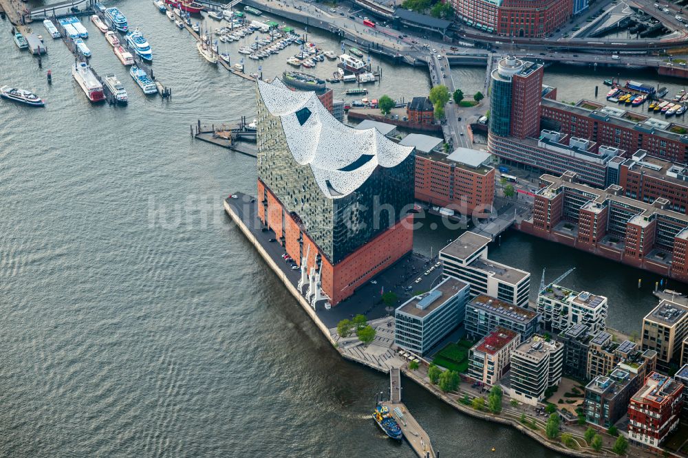 Hamburg von oben - Konzerthaus Elbphilharmonie in der Hafencity in Hamburg