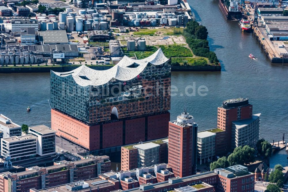 Hamburg aus der Vogelperspektive: Konzerthaus Elbphilharmonie in Hamburg