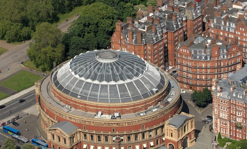 Luftbild London - Konzerthaus / Veranstaltungshalle Royal Albert Hall of Arts and Sciences in London