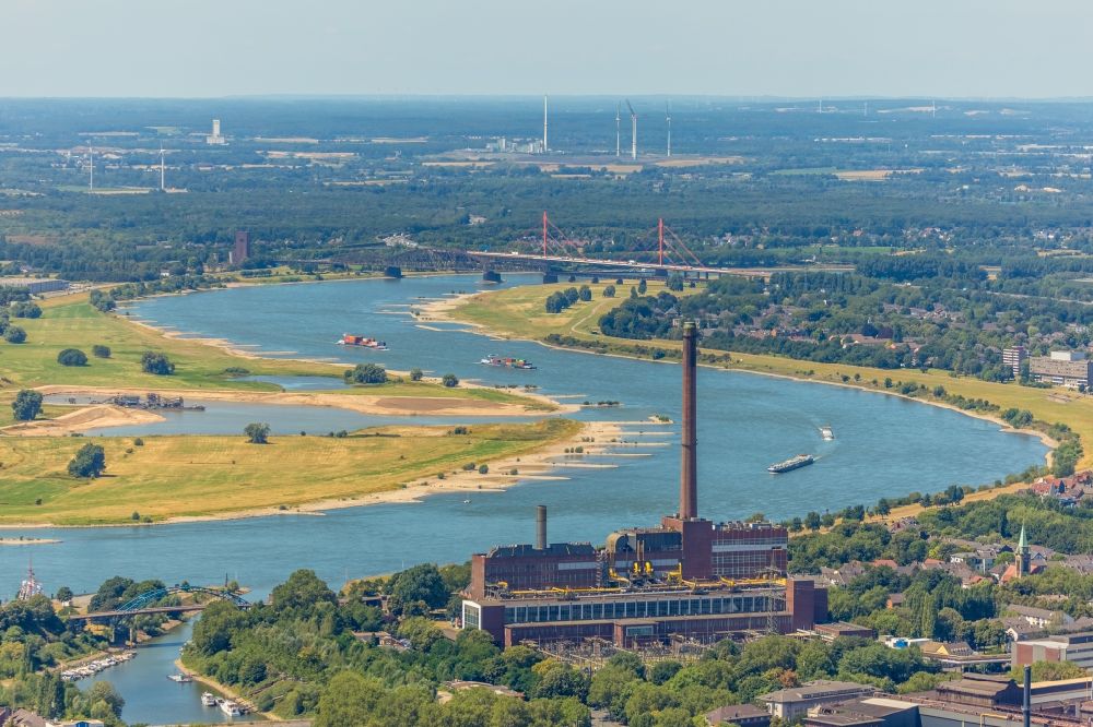 Luftaufnahme Duisburg - Kraftwerksanlagen des Heizkraftwerkes Hermann Wenzel im Ortsteil Laar in Duisburg im Bundesland Nordrhein-Westfalen, Deutschland