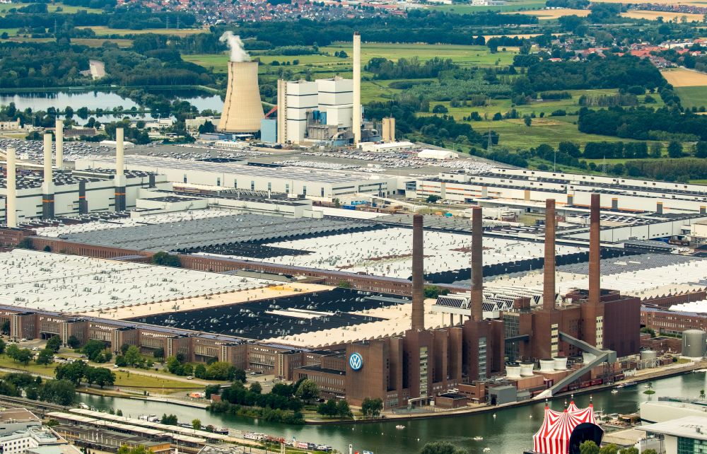 Luftbild Wolfsburg - Kraftwerksanlagen des Heizkraftwerkes der VW Kraftwerk GmbH in Wolfsburg im Bundesland Niedersachsen, Deutschland