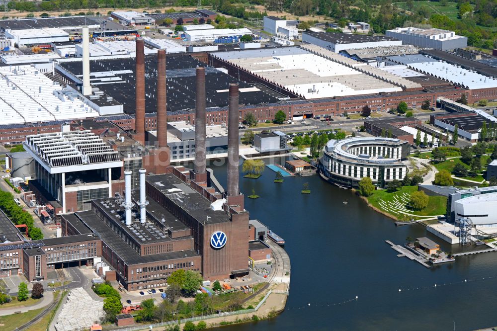 Wolfsburg von oben - Kraftwerksanlagen des Heizkraftwerkes der VW Kraftwerk GmbH in Wolfsburg im Bundesland Niedersachsen, Deutschland
