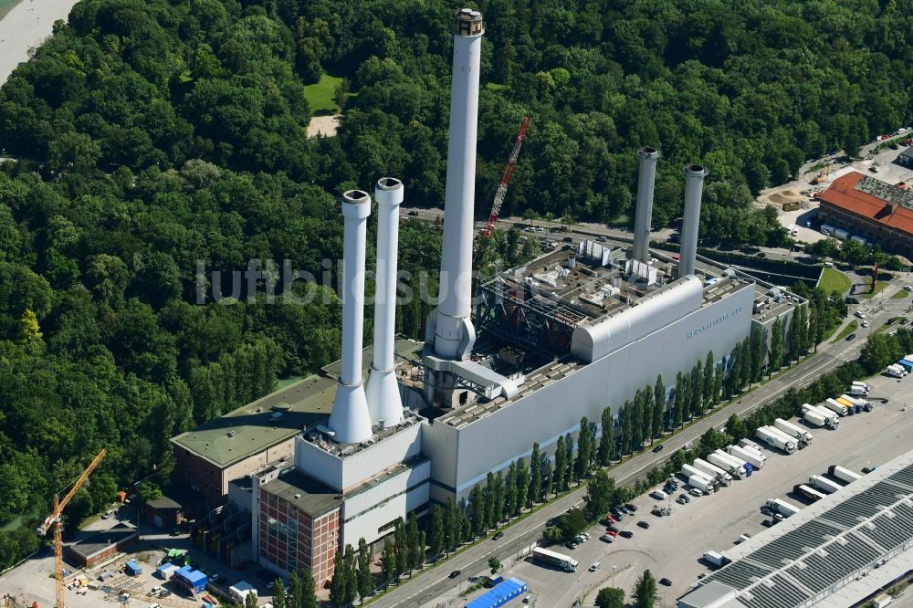 Luftaufnahme München - Kraftwerksanlagen des Heizkraftwerkes Süd in München Sendling im Bundesland Bayern
