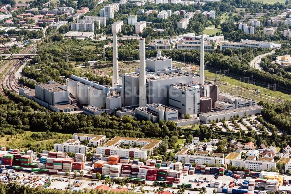 Unterföhring aus der Vogelperspektive: Kraftwerksanlagen des Heizkraftwerkes SWM Heizkraftwerk Nord in Unterföhring im Bundesland Bayern