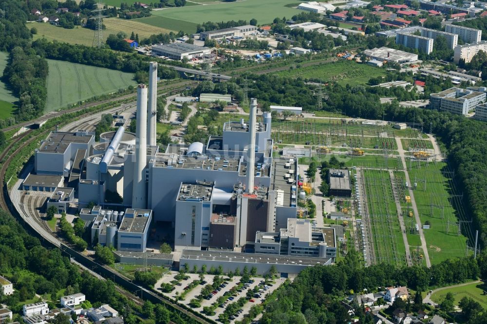 Unterföhring aus der Vogelperspektive: Kraftwerksanlagen des Heizkraftwerkes SWM Heizkraftwerk Nord in Unterföhring im Bundesland Bayern, Deutschland