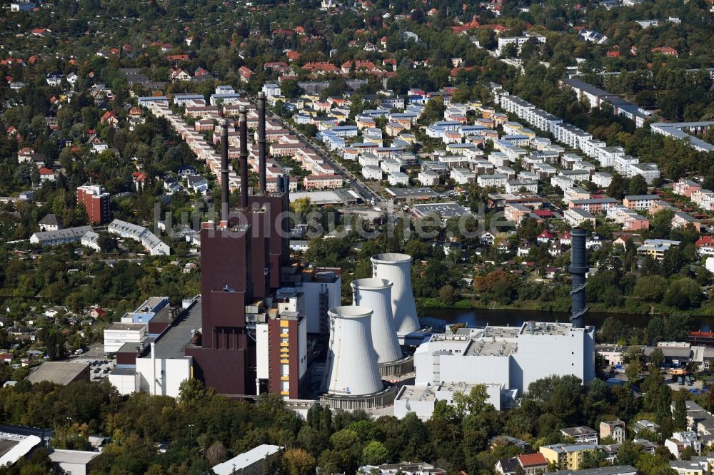 Berlin von oben - Kraftwerksanlagen des Heizkraftwerkes Vattenfall Heizkraftwerk Lichterfelde am Ostpreußendamm in Berlin, Deutschland