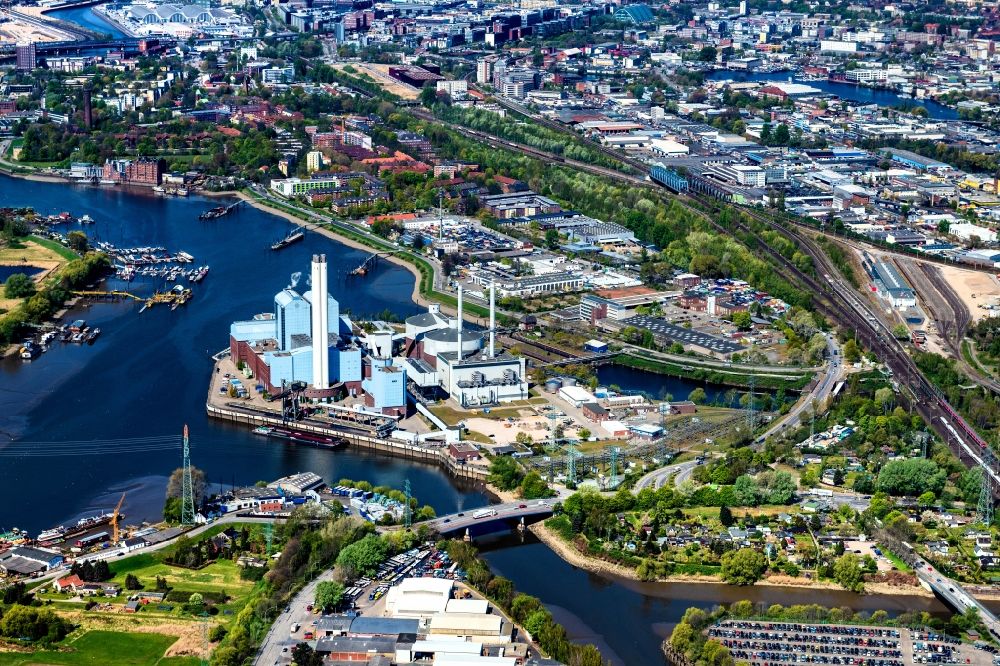 Hamburg von oben - Kraftwerksanlagen des Heizkraftwerkes Vattenfall Kraftwerk Tiefstack in Hamburg, Deutschland