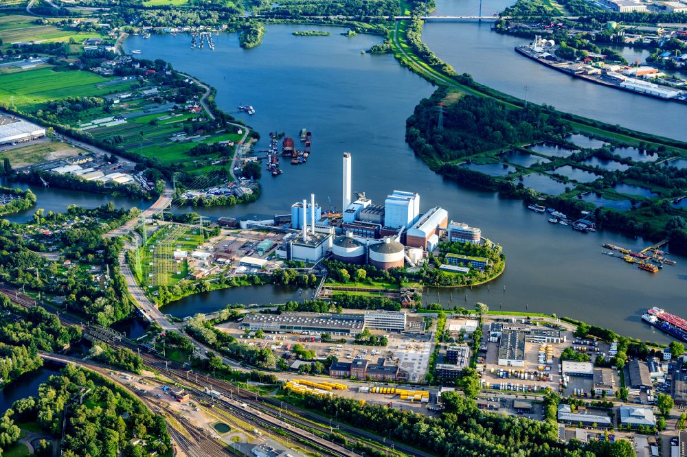 Luftbild Hamburg - Kraftwerksanlagen des Heizkraftwerkes Vattenfall Kraftwerk Tiefstack in Hamburg, Deutschland