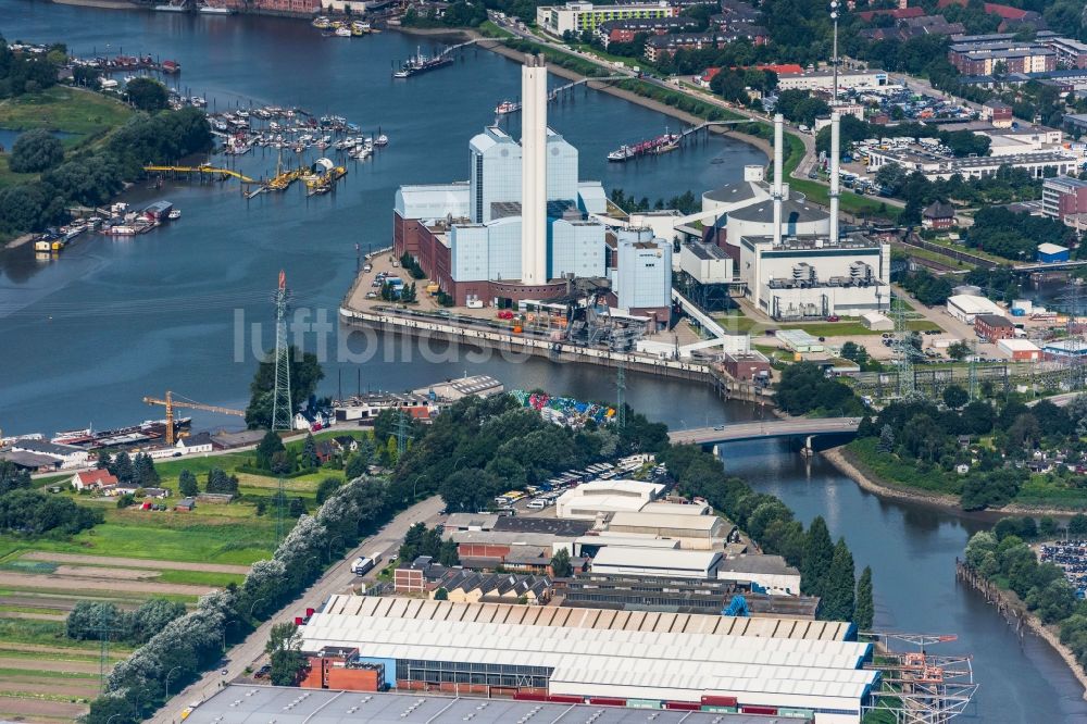 Luftaufnahme Hamburg - Kraftwerksanlagen des Heizkraftwerkes Vattenfall Kraftwerk Tiefstack am Moorfleeter Kanal in Hamburg, Deutschland