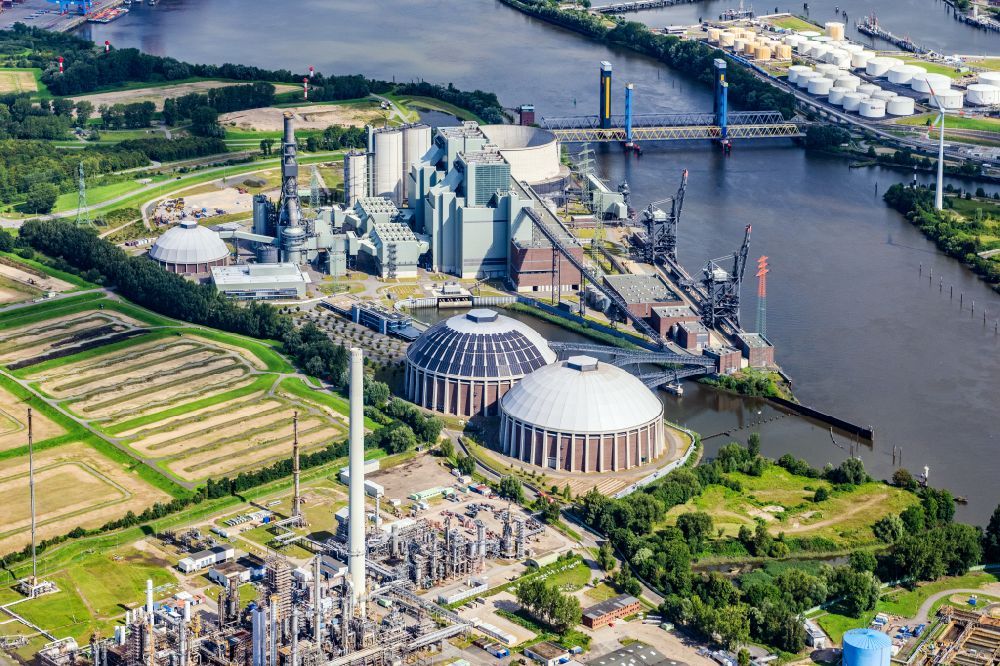 Hamburg von oben - Kraftwerksanlagen des Heizkraftwerkes Vattenfall Tiefstack in Hamburg Moorburg, Deutschland