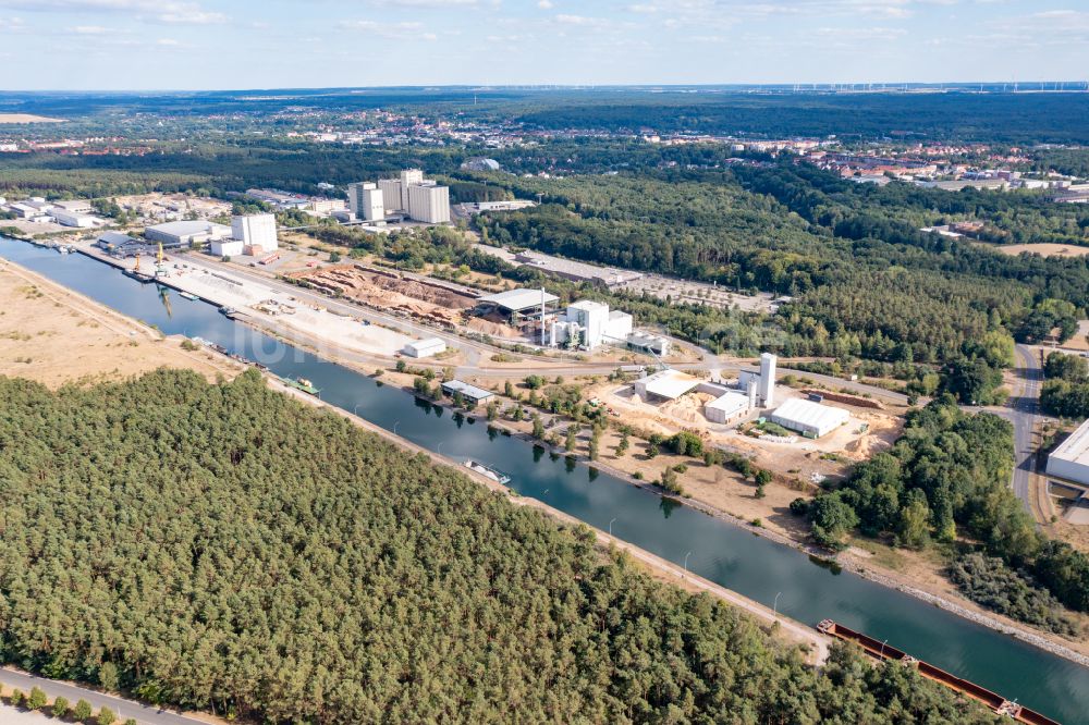 Luftbild Eberswalde - Kraftwerksanlagen des Holz- Heizkraftwerkes 1Heiz Pellets in Eberswalde im Bundesland Brandenburg, Deutschland