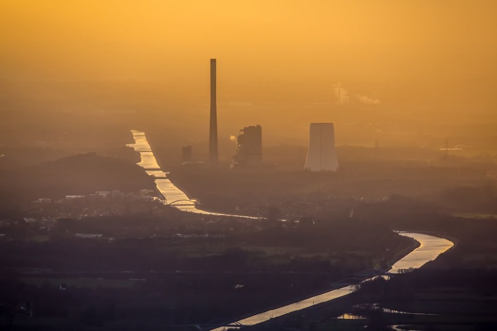 Luftbild Bergkamen - Kraftwerksanlagen des Kohle- Heizkraftwerkes in Bergkamen im Bundesland Nordrhein-Westfalen