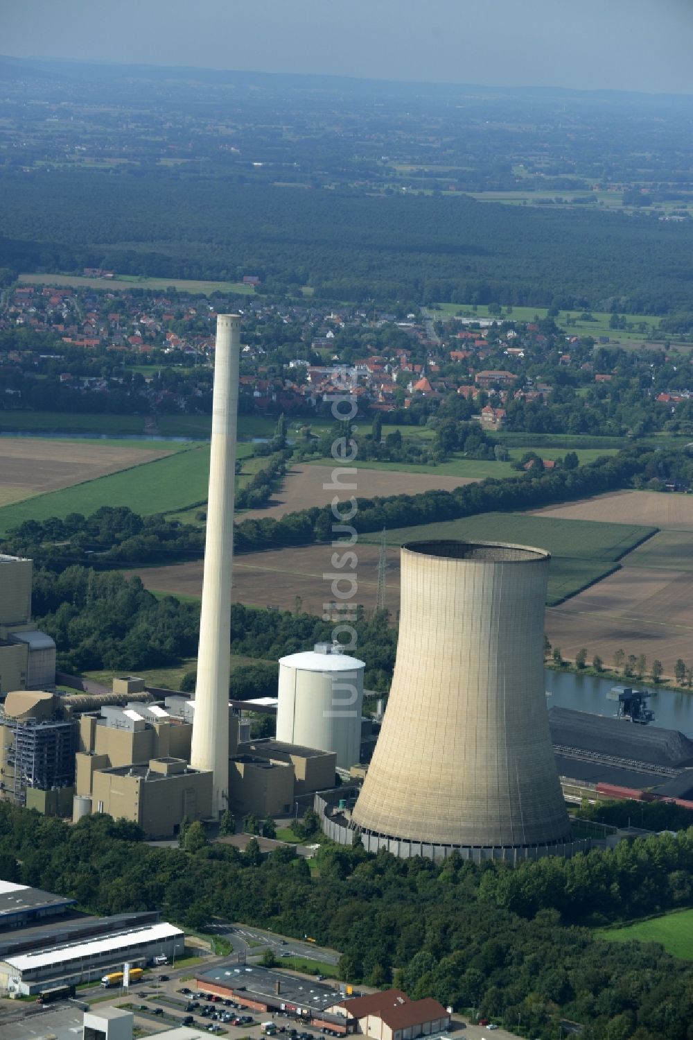 Petershagen von oben - Kraftwerksanlagen des Kohle- Heizkraftwerkes in Petershagen im Bundesland Nordrhein-Westfalen