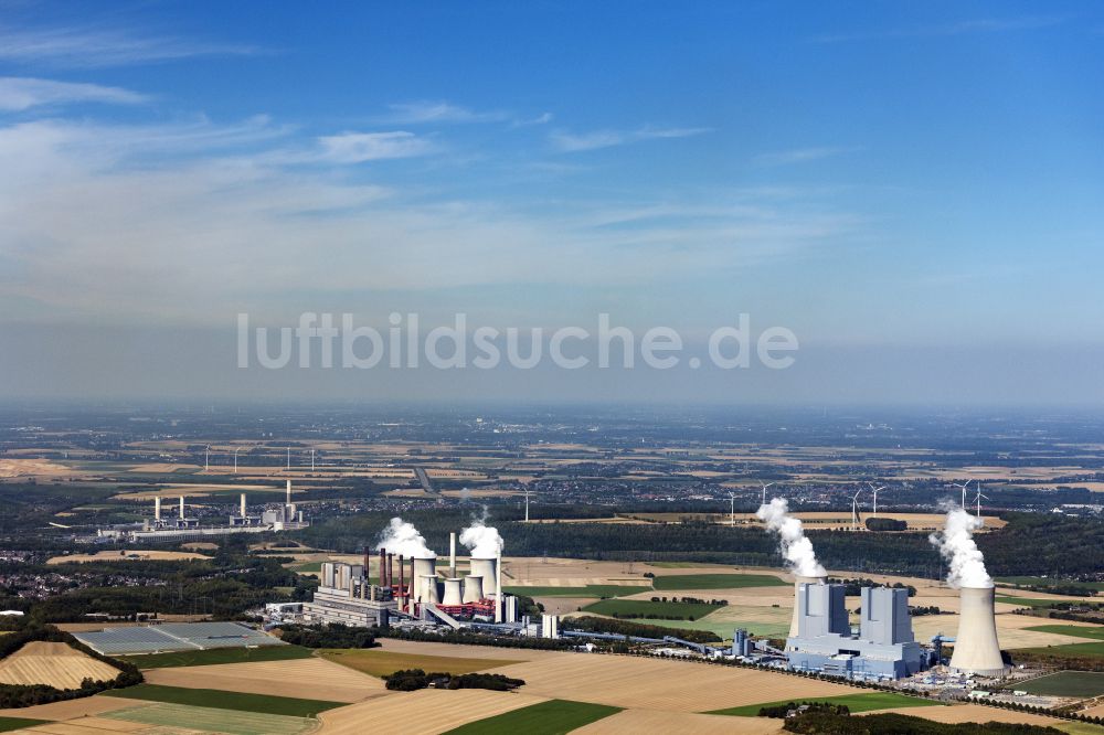 Luftaufnahme Grevenbroich - Kraftwerksanlagen des Kohle- Heizkraftwerkes RWE Power AG Kraftwerk Neurath in Grevenbroich im Bundesland Nordrhein-Westfalen, Deutschland