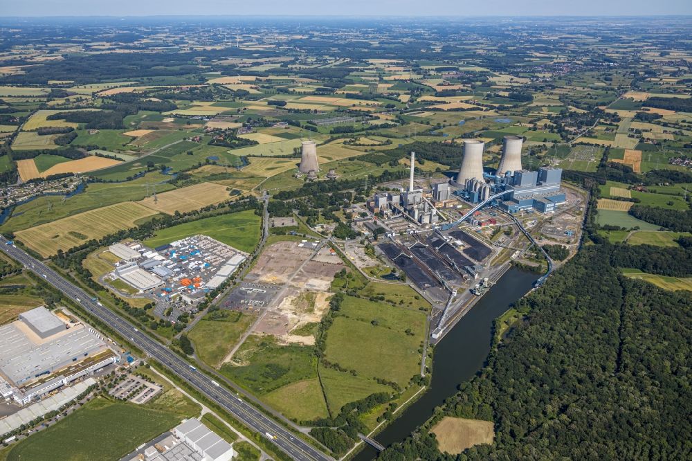 Luftbild Hamm - Kraftwerksanlagen des Kohle- Heizkraftwerkes der RWE Power im Stadtteil Schmehausen in Hamm im Bundesland Nordrhein-Westfalen