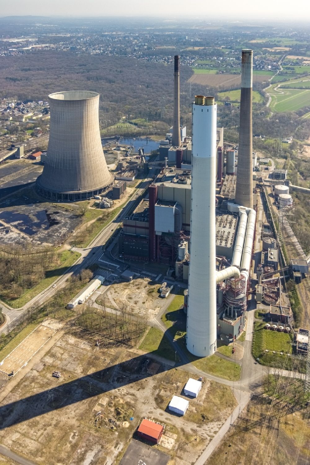 Möllen von oben - Kraftwerksanlagen des Kohle- Heizkraftwerkes der Steag Energy Services GmbH in Möllen im Bundesland Nordrhein-Westfalen