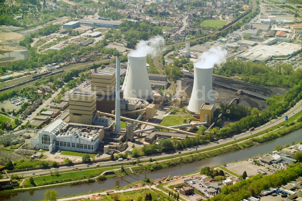 Völklingen von oben - Kraftwerksanlagen des Kohle- Heizkraftwerkes in Völklingen im Bundesland Saarland, Deutschland