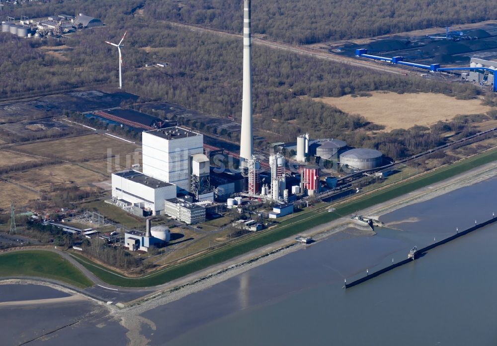 Wilhelmshaven aus der Vogelperspektive: Kraftwerksanlagen des Kohle- Heizkraftwerkes in Wilhelmshaven im Bundesland Niedersachsen