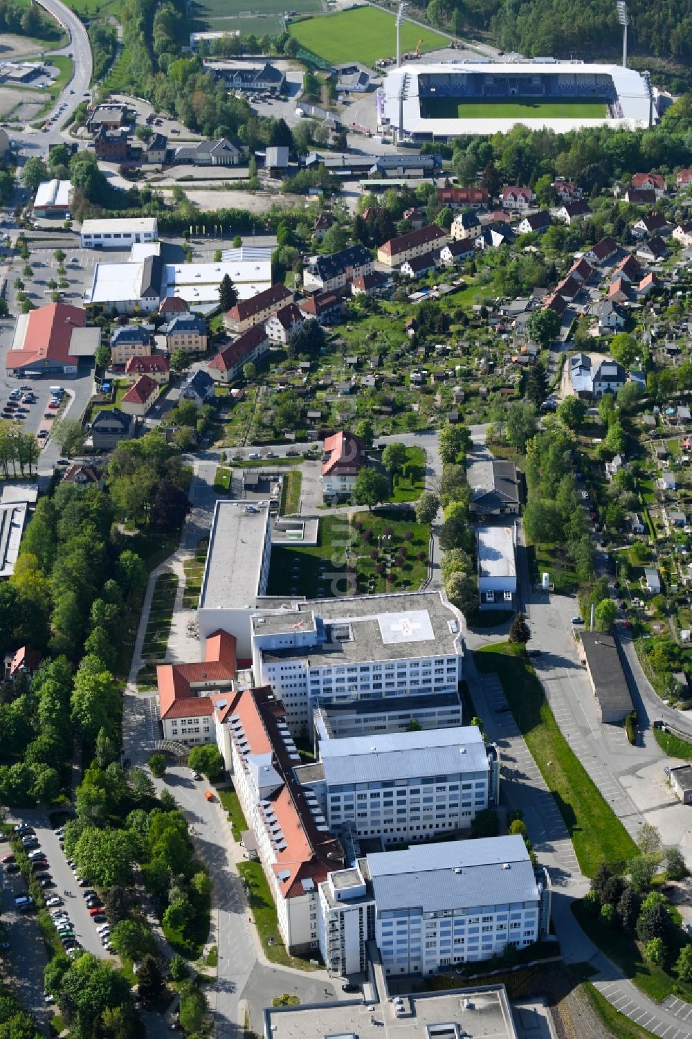 Aue von oben - Krankenhauses Helios Klinikum in Aue im Bundesland Sachsen, Deutschland