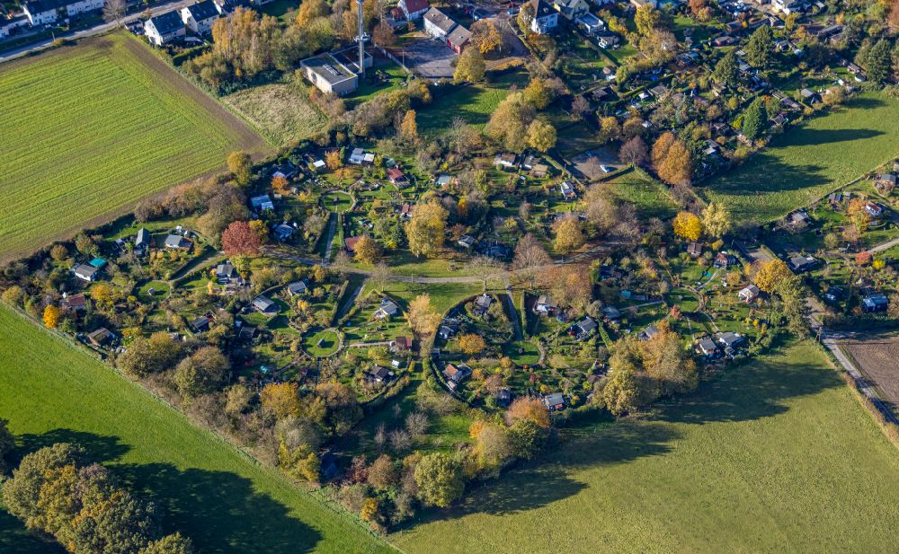 Luftaufnahme Witten - Kreisförmig angeordnete Kleingartenanlagen einer Laubenkolonie in Witten im Bundesland Nordrhein-Westfalen, Deutschland