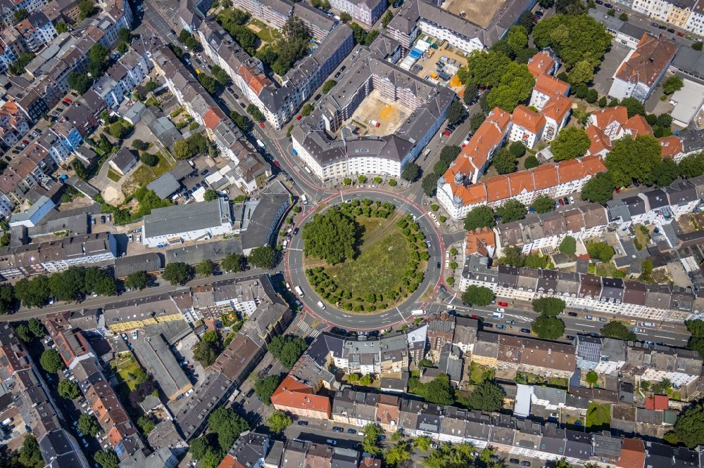 Dortmund von oben - Kreisverkehr - Straßenverlauf am Borsigplatz in Dortmund im Bundesland Nordrhein-Westfalen, Deutschland